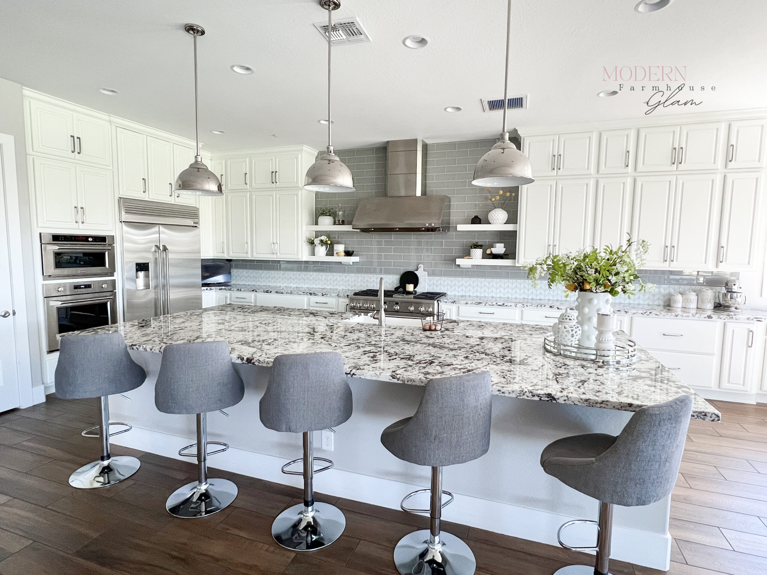 Modern Farmhouse Kitchen Reveal - Modern Glam